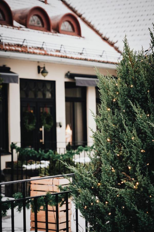 Asby Hotell Hallstahammar Екстериор снимка