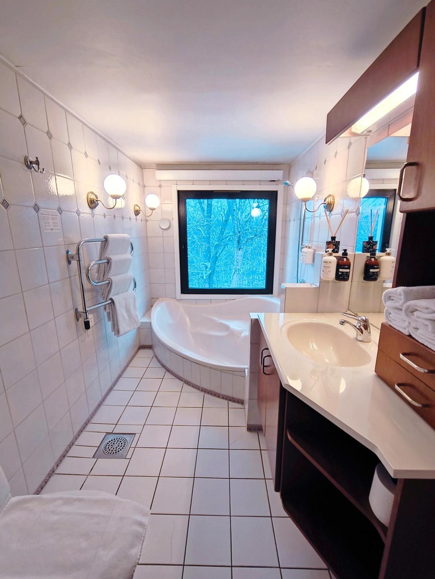 Asby Hotell Hallstahammar Стая снимка